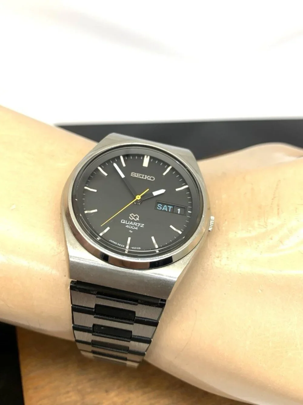 Seiko SQ 4004 Men's Watch 4633-6019 Vintage 1977 Quartz Black Dial Day Date 37mm